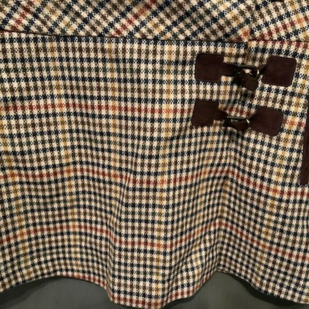Retro School Girl Plaid Mini Skirt with buckle detail - Picture 9 of 16